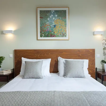 Minavra Hotel 2*